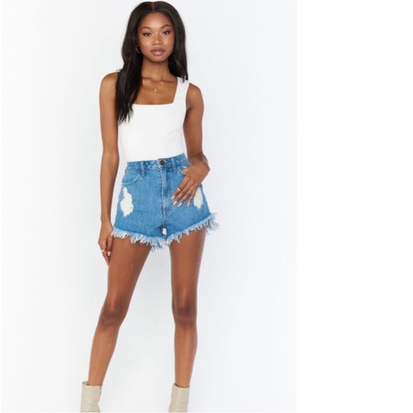 Never worn NWOT Show Me Your Mumu Houston Shorts Size: 26 - Picture 4 of 10